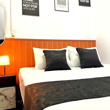 Jogja Day Inn Джокьякарта Экстерьер фото
