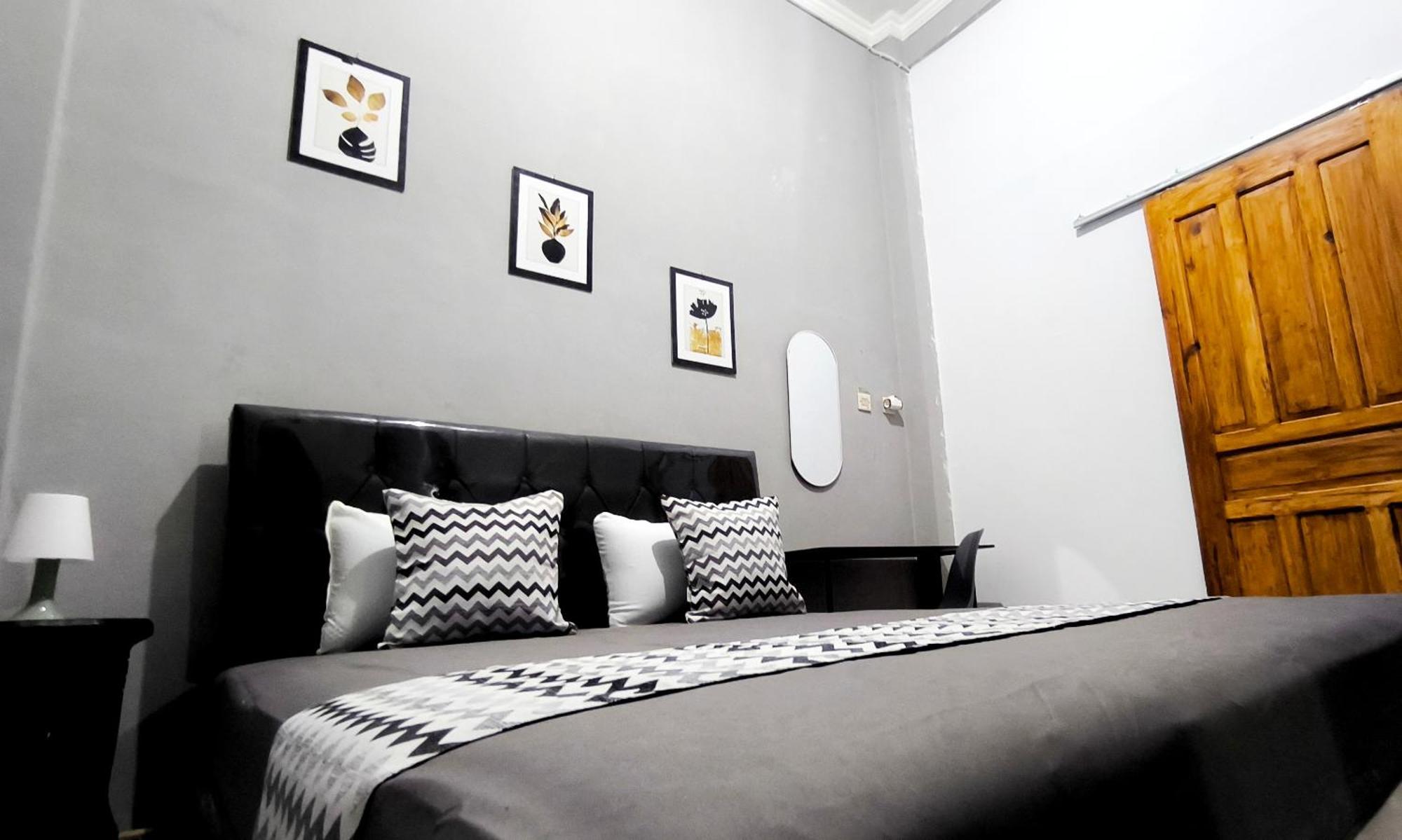 Jogja Day Inn Джокьякарта Экстерьер фото