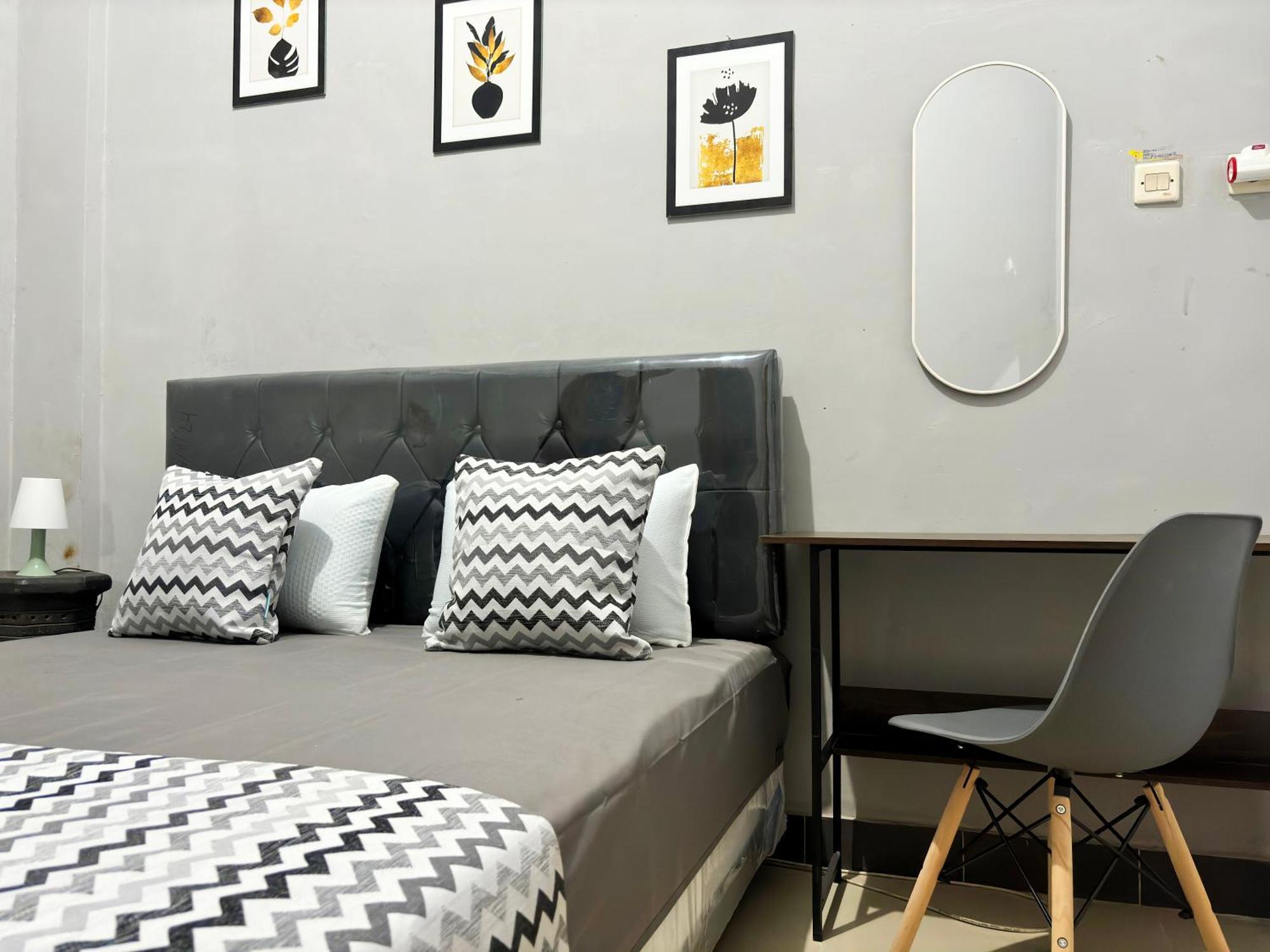 Jogja Day Inn Джокьякарта Экстерьер фото