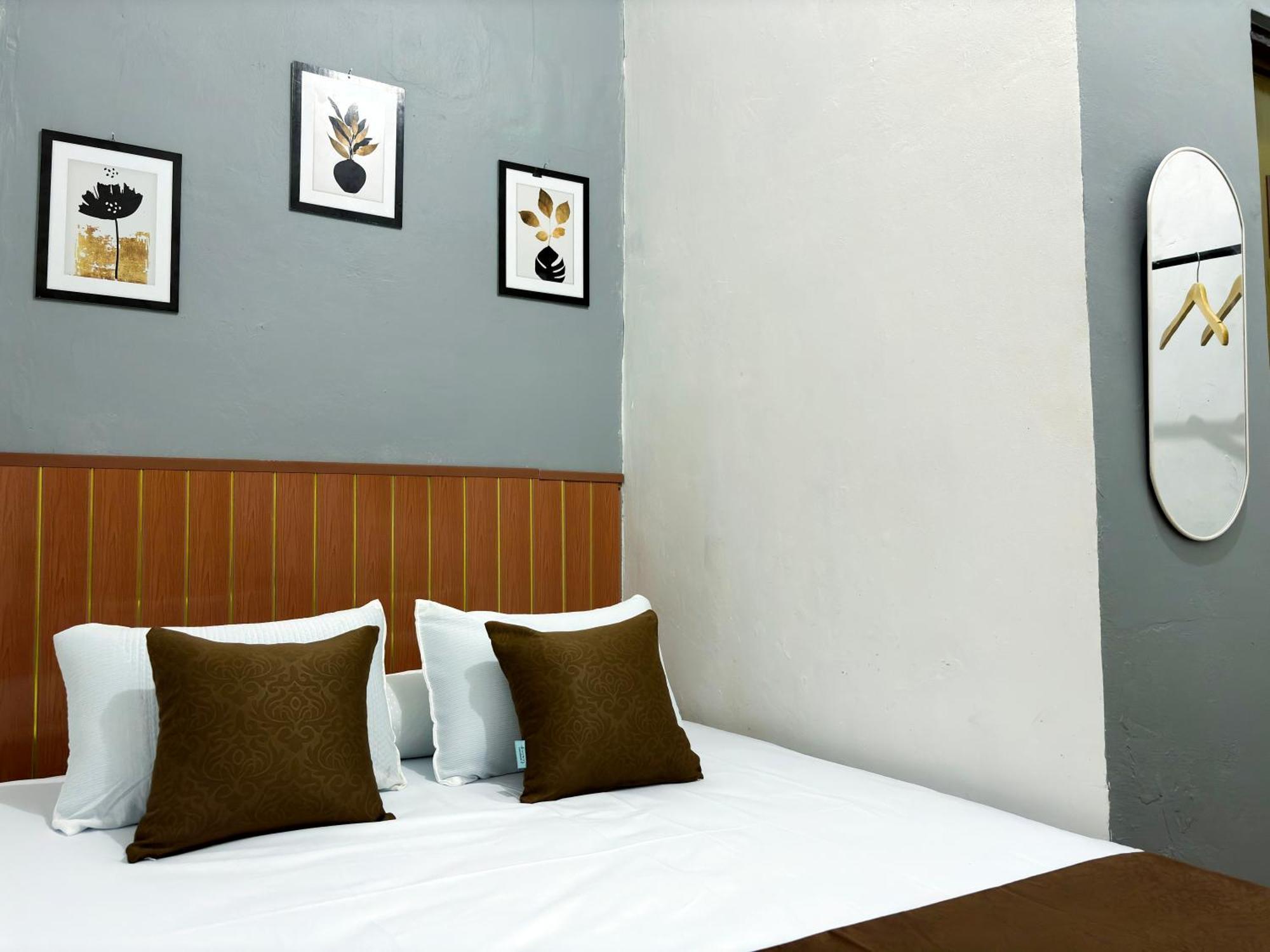 Jogja Day Inn Джокьякарта Экстерьер фото