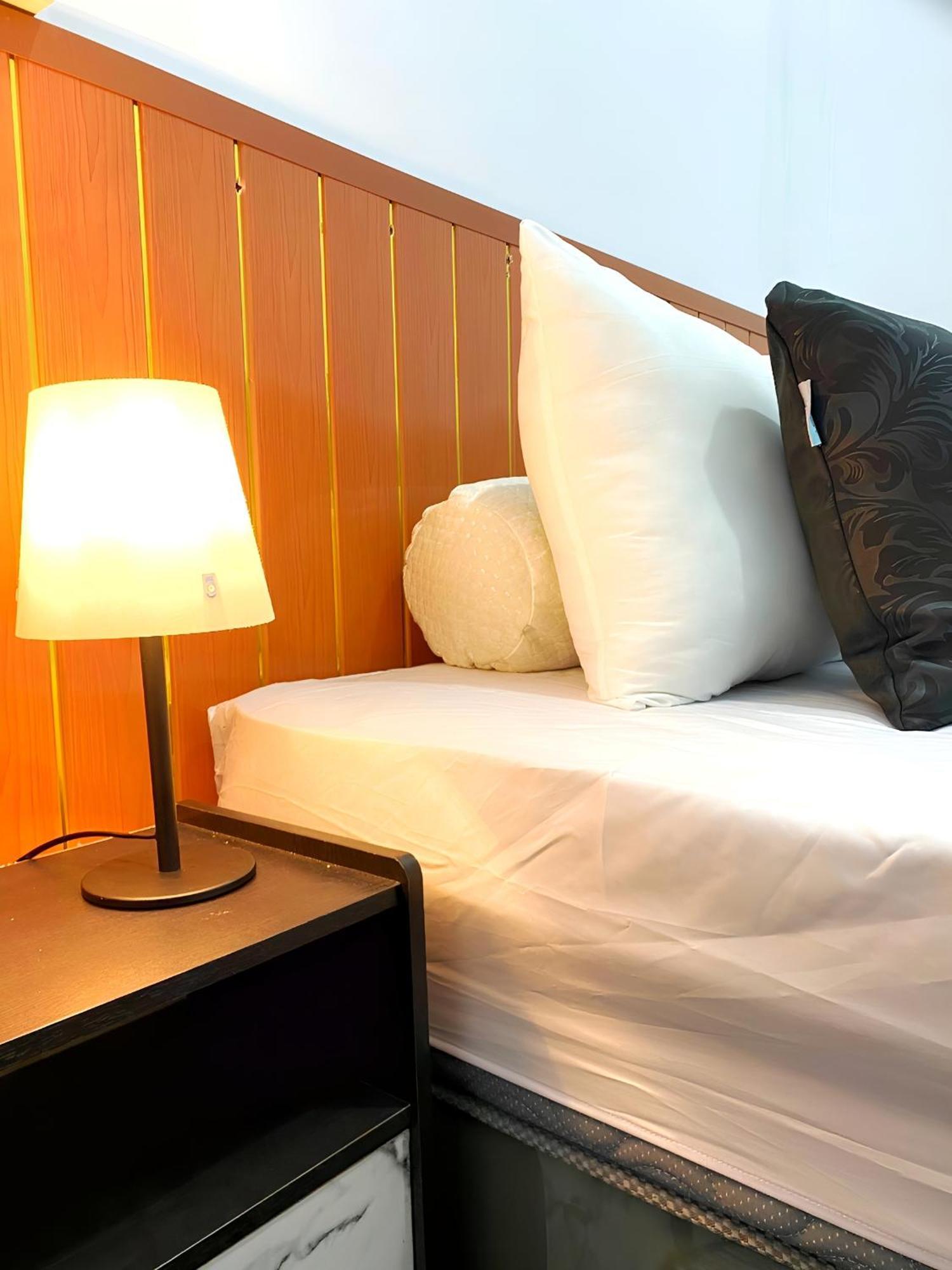 Jogja Day Inn Джокьякарта Экстерьер фото